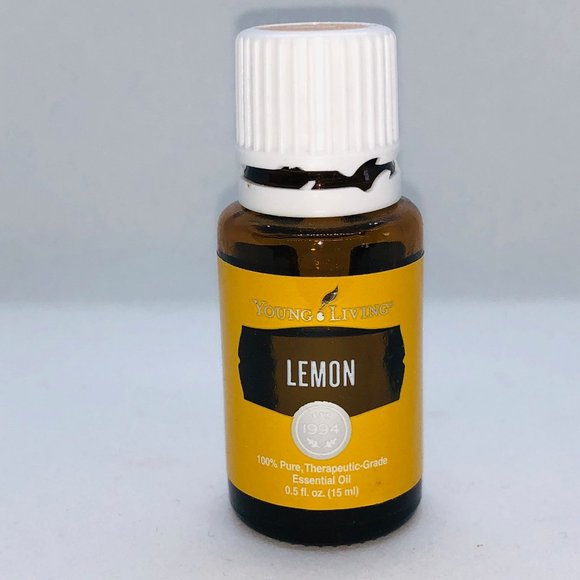 Young Living Essential Oil: Lemon